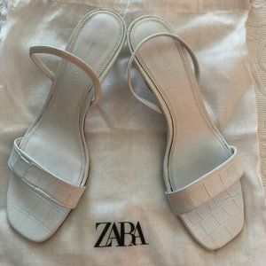 ZARA White 100% Leather Croco Kitten Heel Sandals 40 9 Worn Once